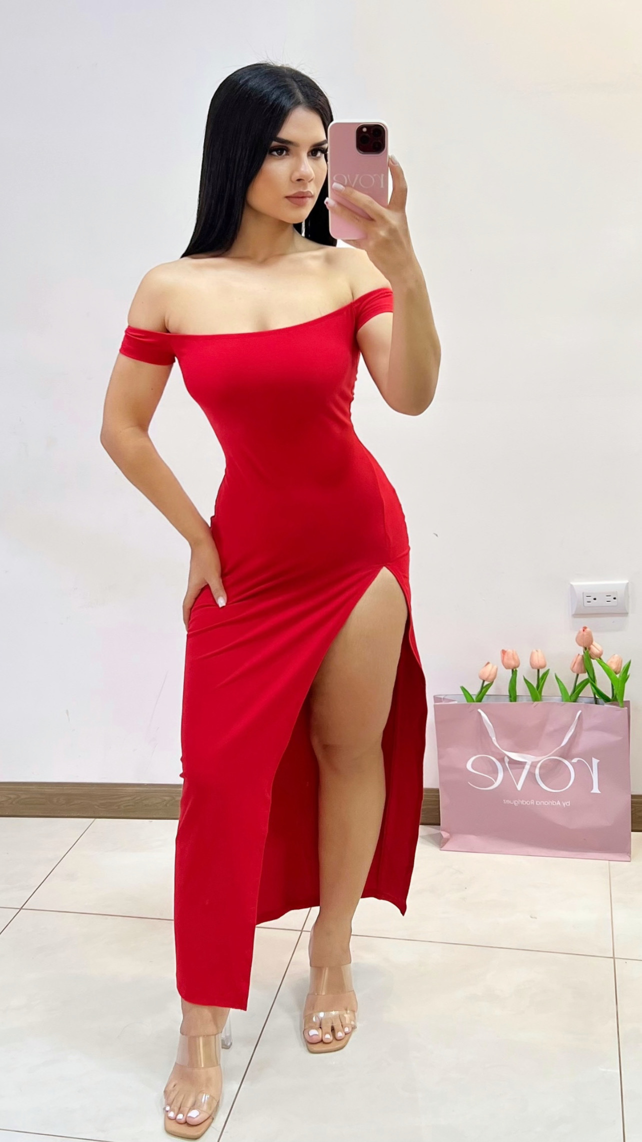 Vestido rojo largo off shoulder con abertura - Rojo