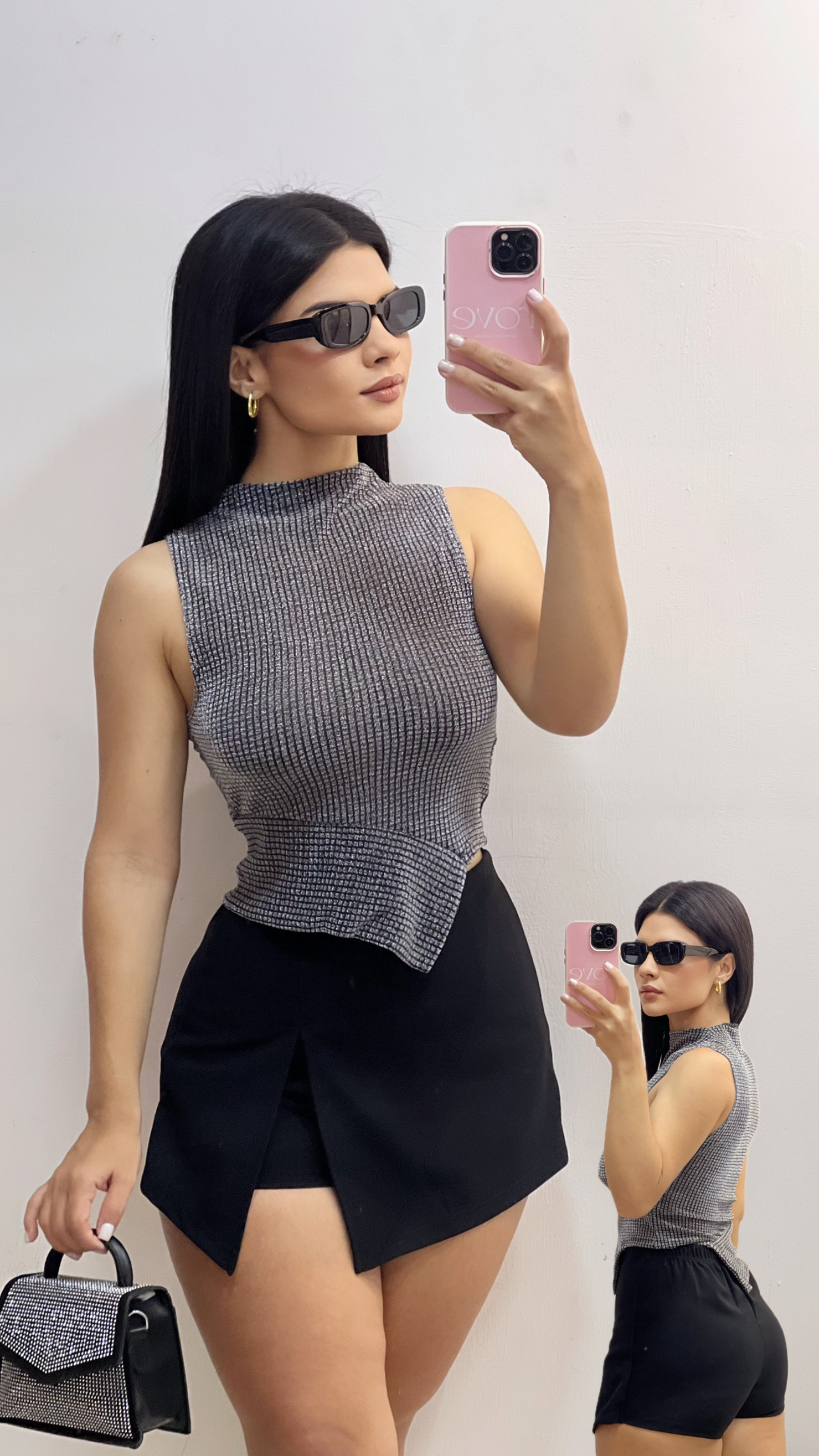 Falda short básica con abertura - negra