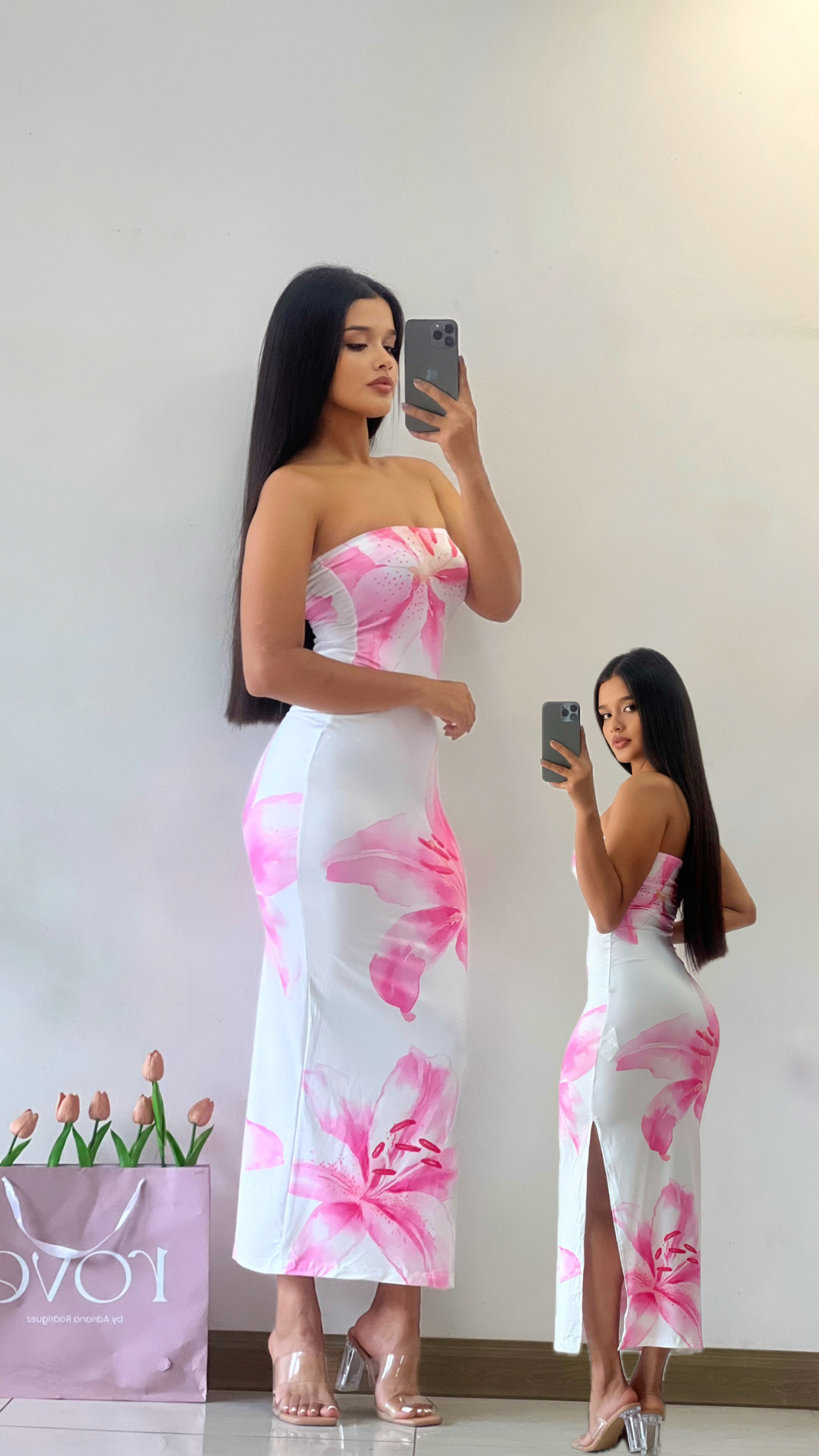 Vestido strapless con abertura lateral estampado floral