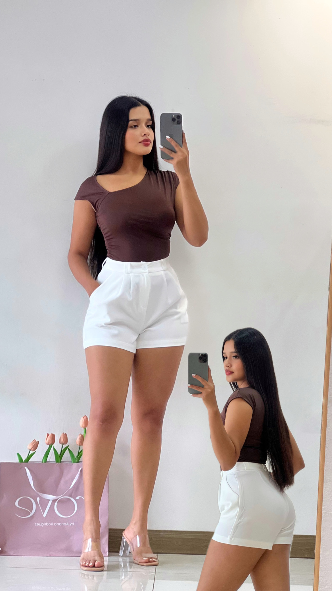 Conjunto de blusa cafe y short blanco