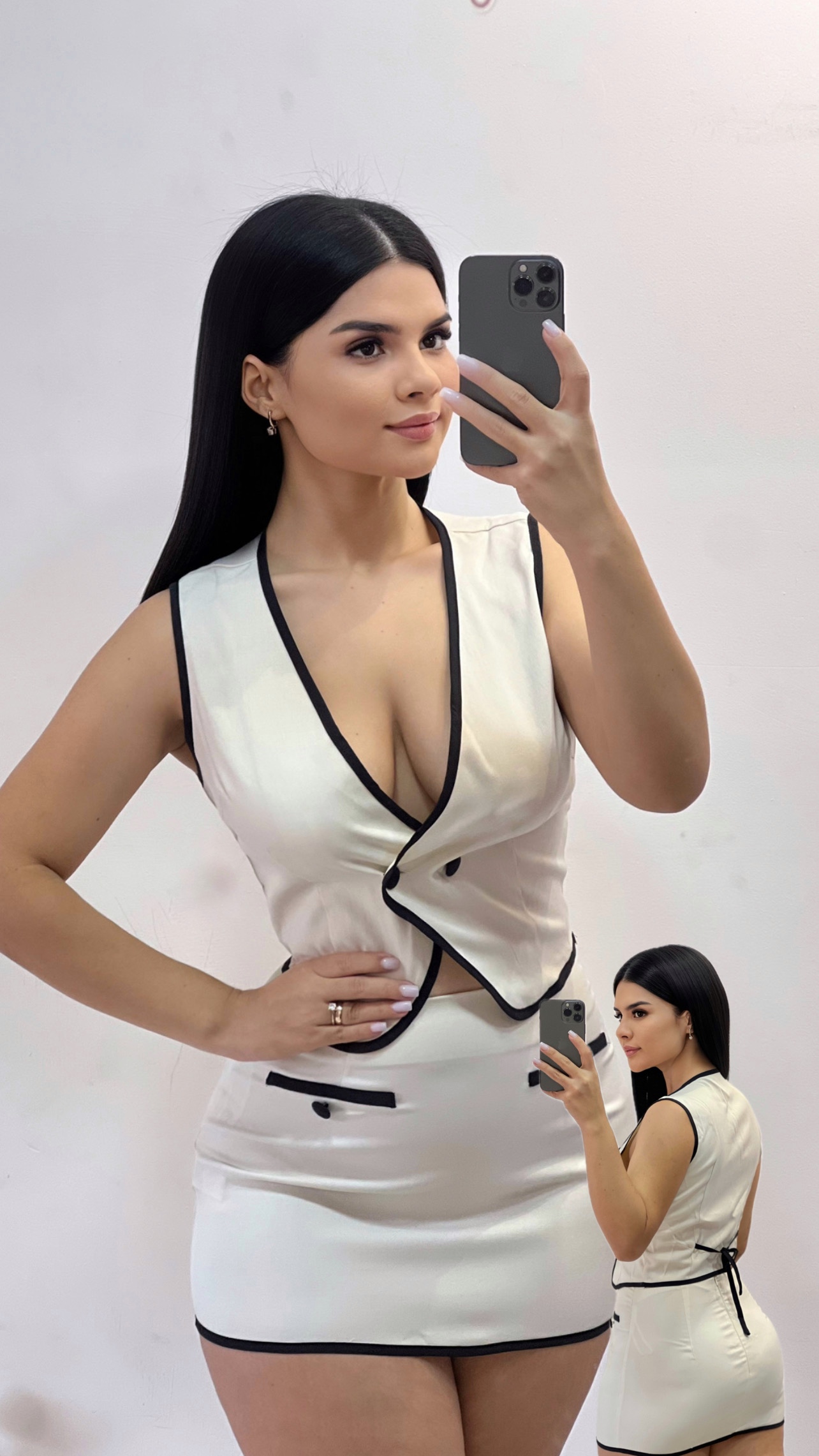 Conjunto de Chaleco + mini falda crema con negro