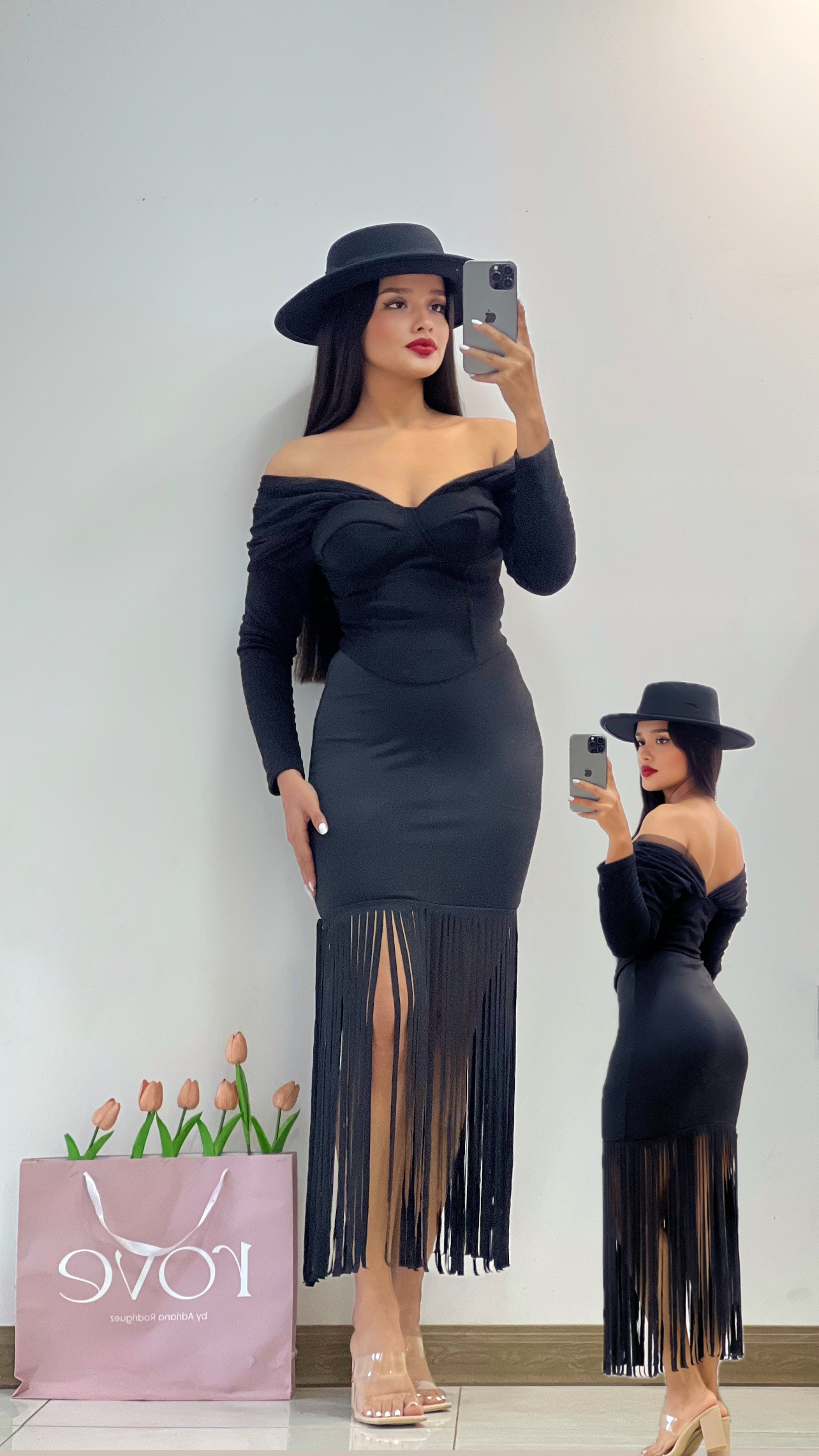 Falda de cuero negra con flecos