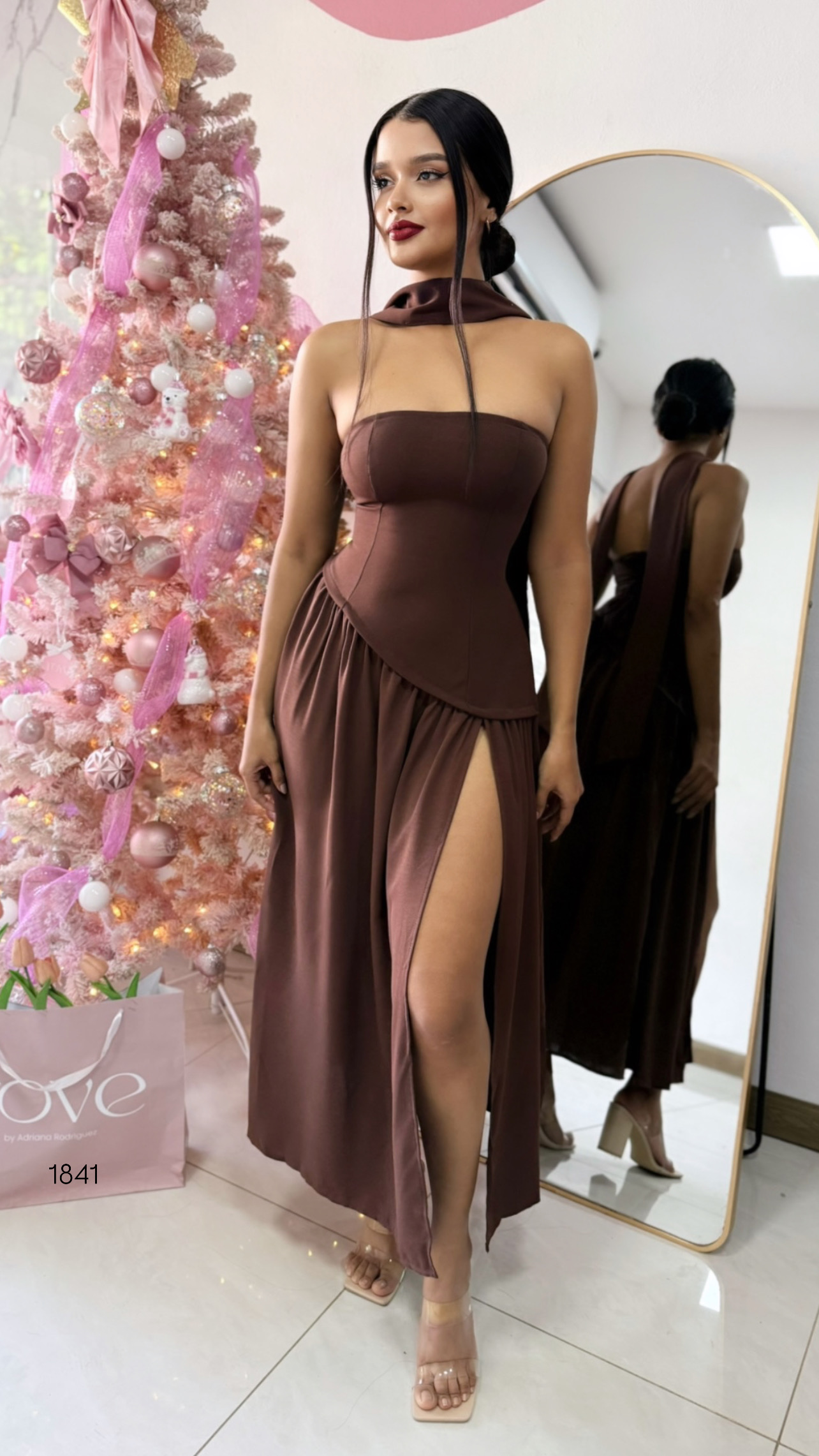 Vestido de gala con corsé cafe