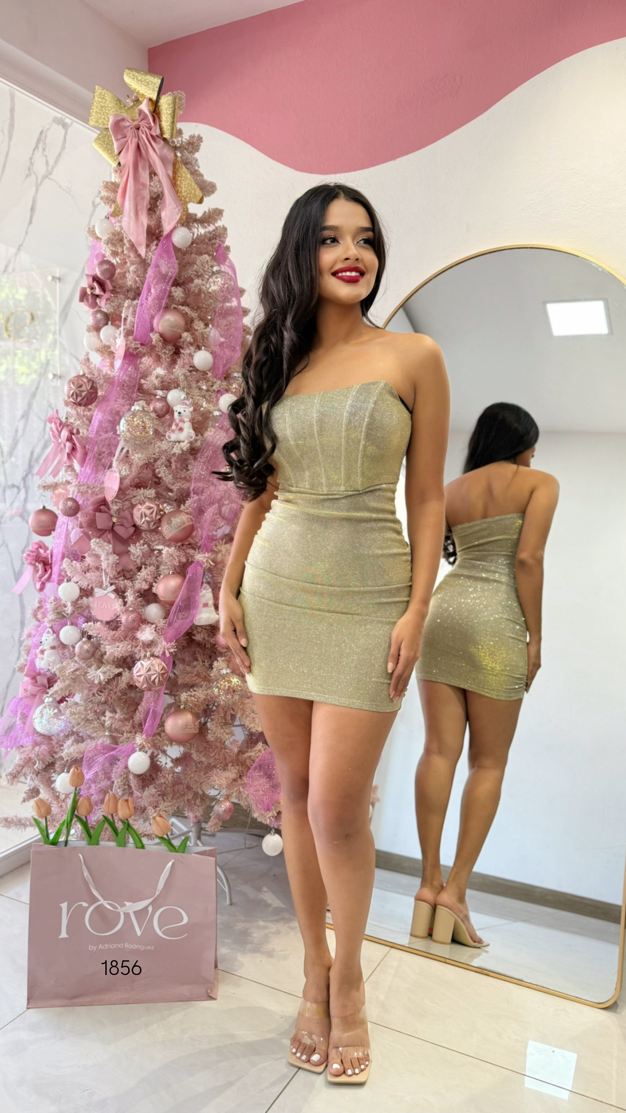 Vestido corto dorado strapless