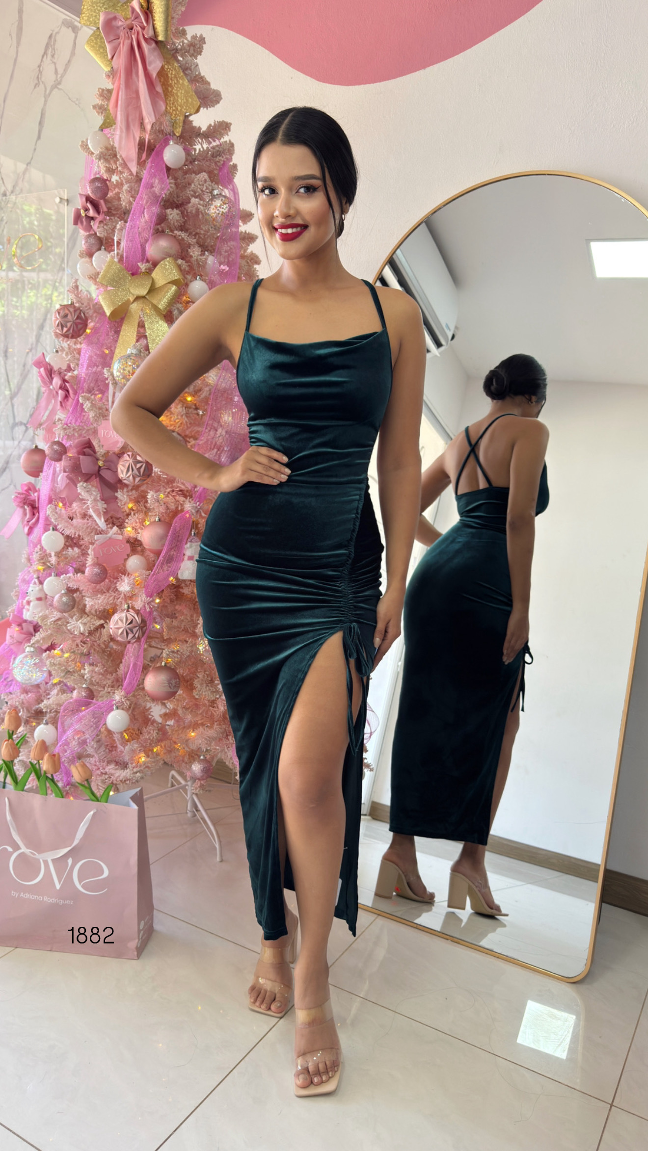 Vestido de gala con abertura terciopelo verde