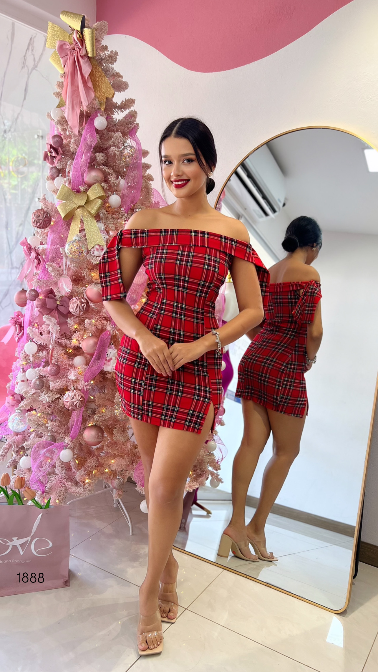 Vestido corto estampado navideño