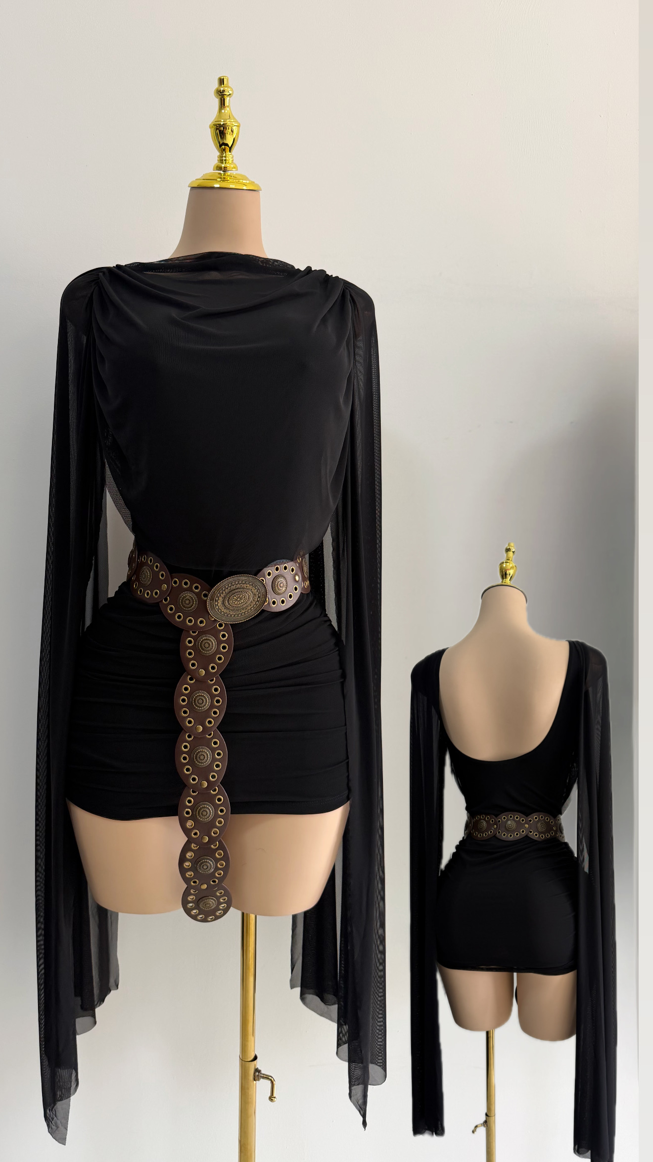 Vestido corto de capa recogido capas